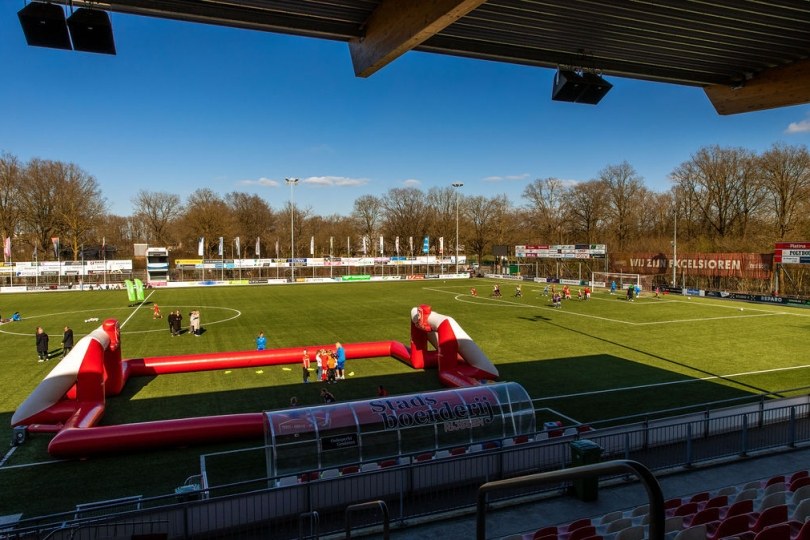 Foto bij FC Twente Vrouwen verzorgen geslaagde clinic op De Koerbelt