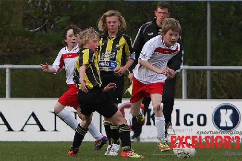 Foto bij Excelsior'31 beloften onder 11 met 4-0 te sterk voor DOS'37 (foto's en samenvatting geplaatst!)