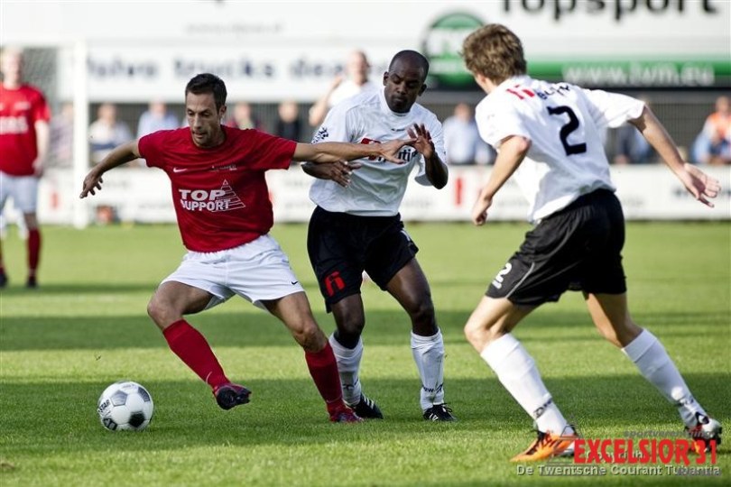 Foto bij (samenvatting geplaatst!) 45 karaats treffer Gradus Hempenius levert Excelsior'31 gedroomd puntenaantal op