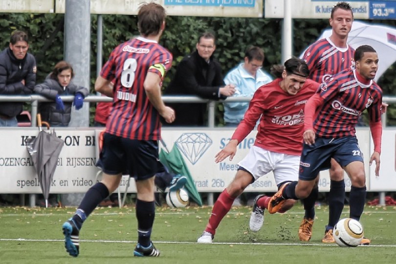 Foto bij (samenvatting & foto's geplaatst!) Half dozijn Katwijkse mokerslagen dreunen lang na bij Excelsior'31