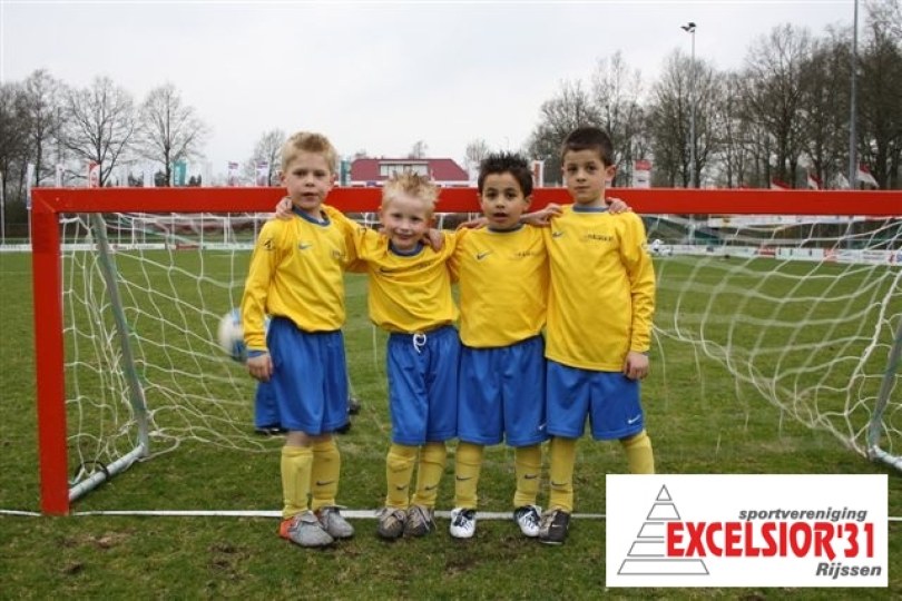 Foto bij Genieten van een wedstrijd bij de mini's