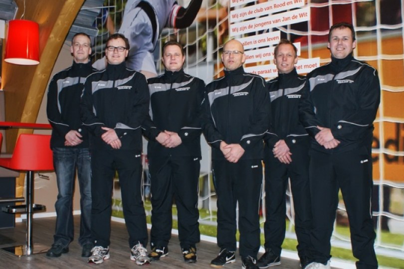 Foto bij Schulenburg Bouwmanagement steekt keepertrainers in nieuw presentatiepak