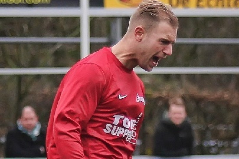 Foto bij Weekjournaal met o.a. Marco Stegeman in latje trap