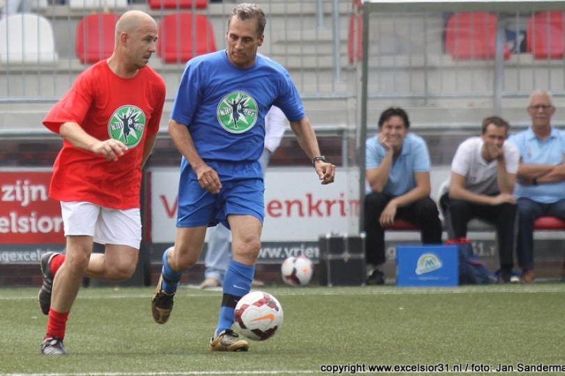 Foto bij Weekjournaal met de WK kerkdienst en 'Ik voetbal tegen kanker'