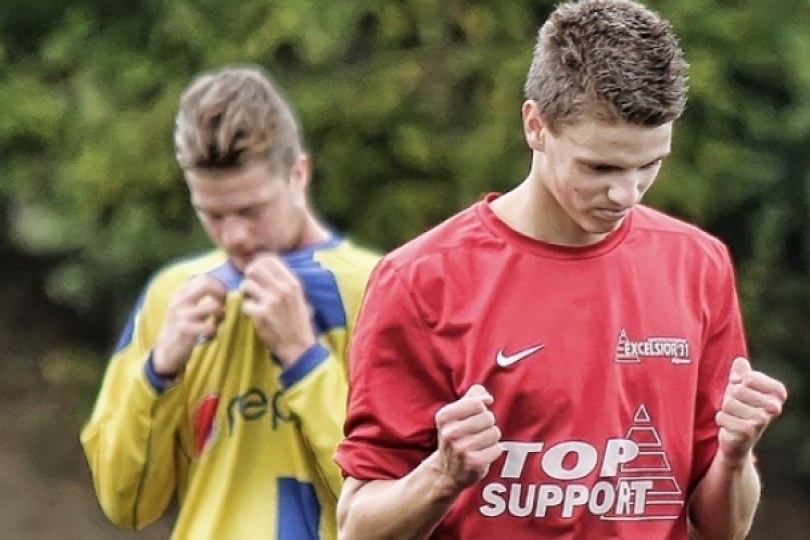Foto bij Verloren zoon Marco ten Bolscher bekroont terugkeer bij 2e met 3 treffers