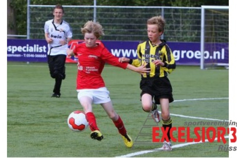 Foto bij Doelpuntenmachine E1 op volle toeren (16-1 winst op MVV'29) (Samenvatting geplaatst!)