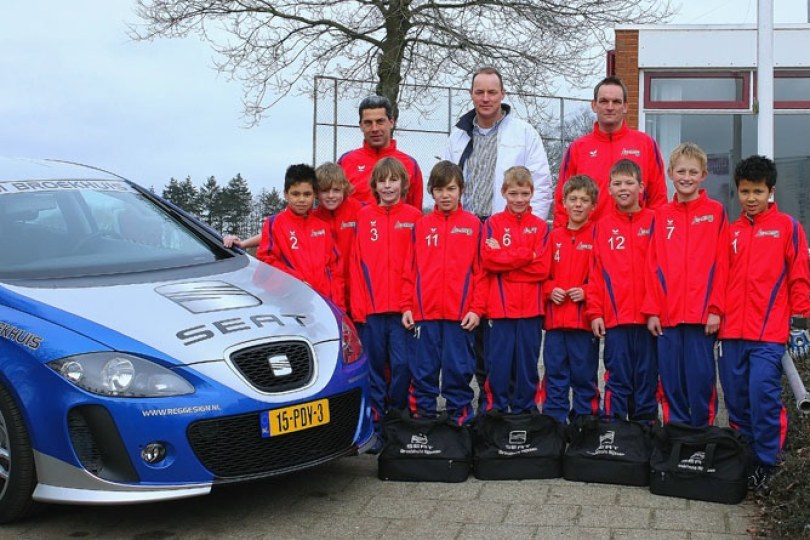 Foto bij Broekhuis Rijssen B.V. steekt Excelsior'31 E4 volledig in het nieuw!