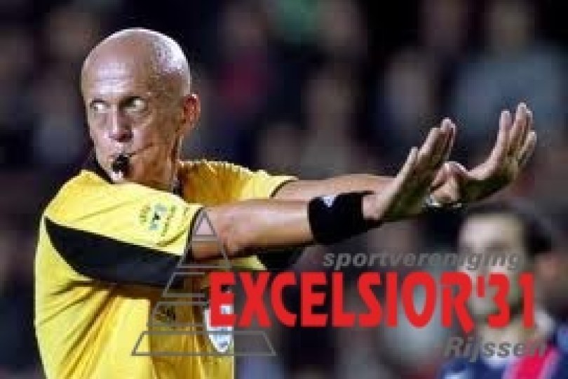 Foto bij De scheids: de sport kan niet zonder!