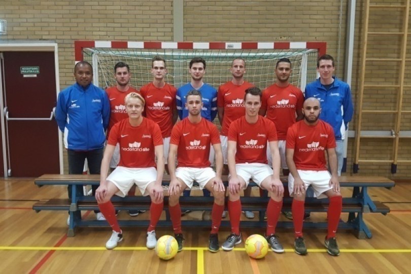 Foto bij Zaalvoetballers Excelsior&rsquo;31 doen goede zaken na comeback Arnoud Baan