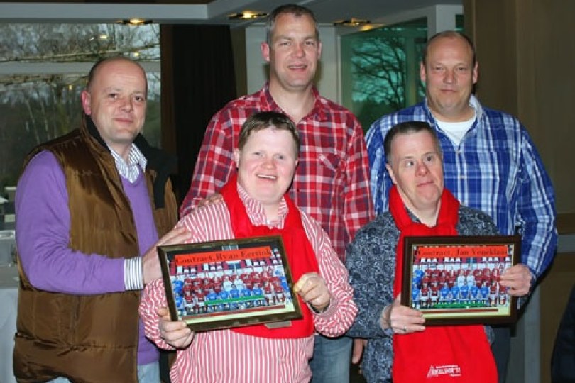 Foto bij Ondanks moeizame onderhandelingen nieuw 1-jarig contract voor assistent-trainer Ryan Eertink (impressie geplaatst!)