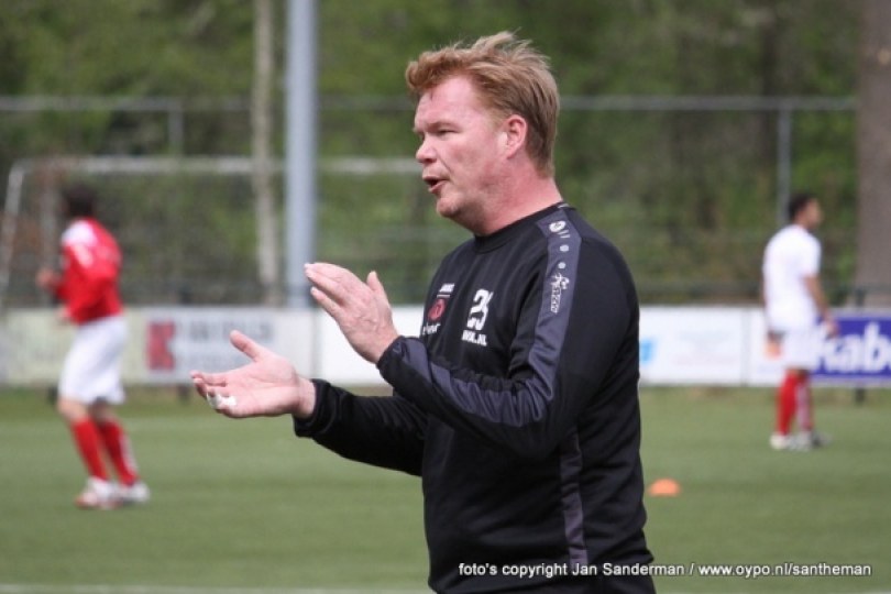 Foto bij Jeugdtrainers verlengen contract, Jorn Nijkamp nieuwe trainer JO15-2