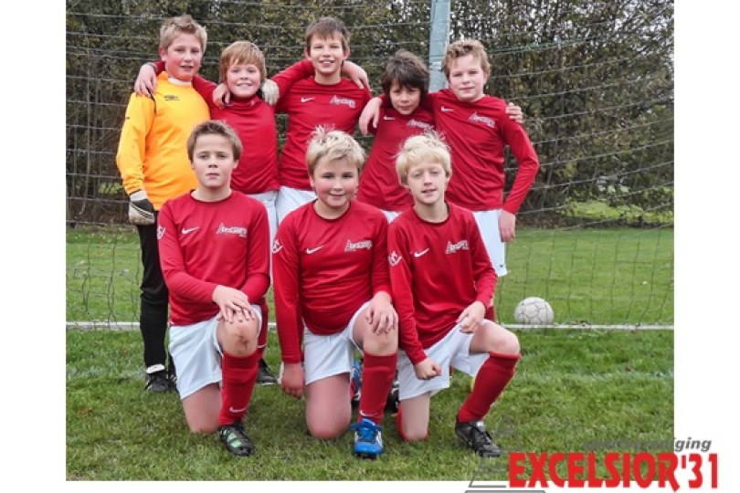 Foto bij Excelsior'31 E8 kampioen!
