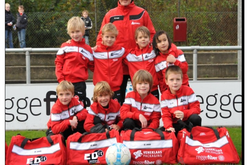 Foto bij  Excelsior &rsquo;31 F3 in een nieuw tenue gestoken