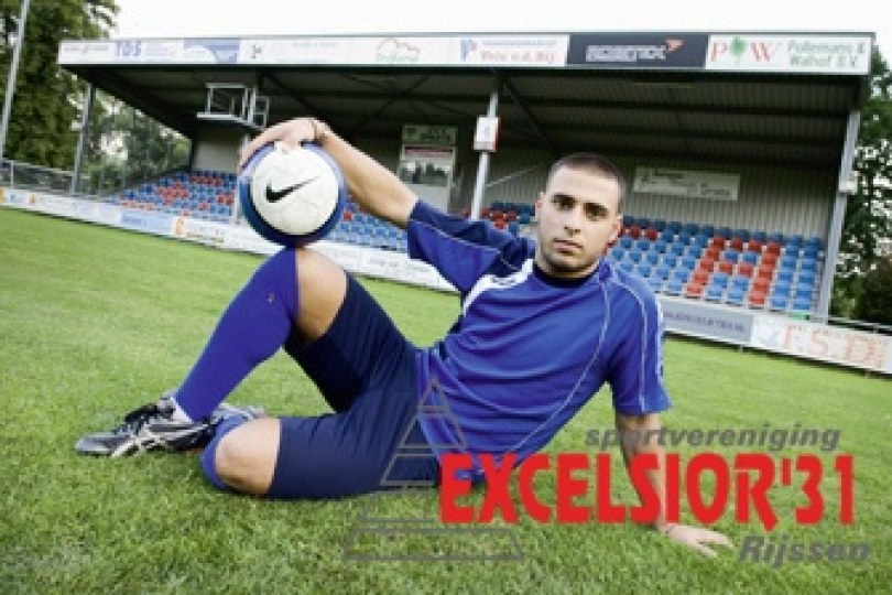 Foto bij Excelsior'31 strikt gemakkelijk scorende aanvaller Marco Aydin (23)