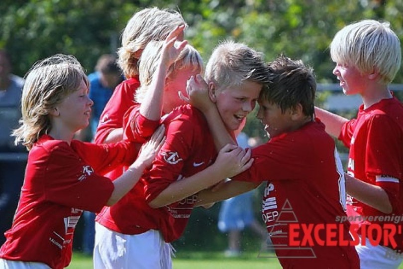 Foto bij Excelsior'31 D1 na rust 'ruim' langs PH D1 (samenvatting geplaatst!)