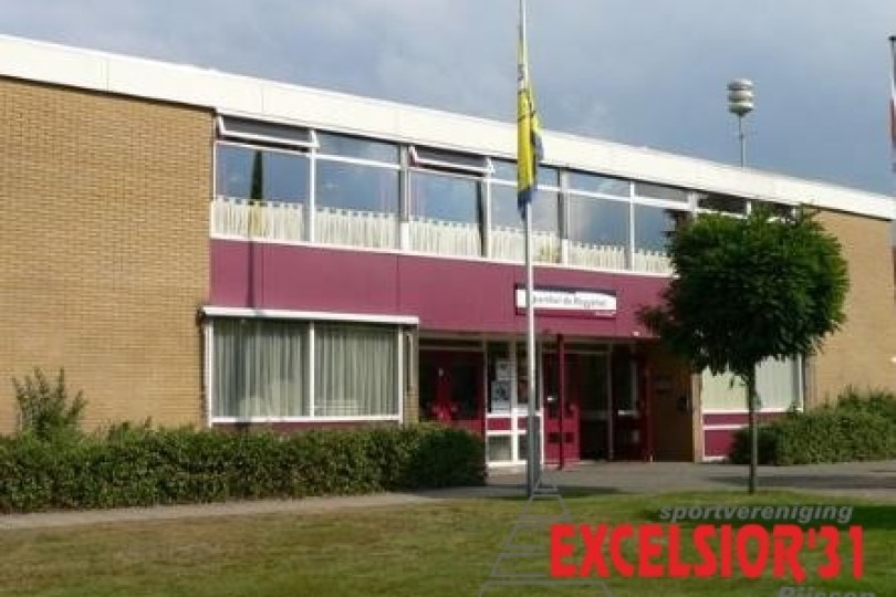 Foto bij Winterstop zaalvoetbaltoernooi in de Reggehal